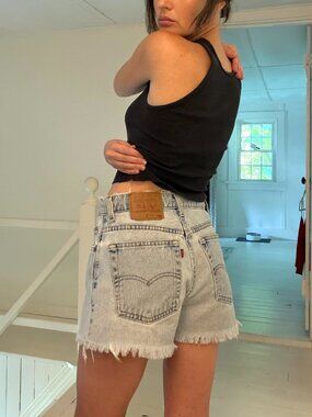 Levi's 550 Vintage '94 Relaxed Fit Cut Off Jean Shorts Size 9
